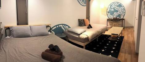 1 bedroom, desk, free WiFi, bed sheets