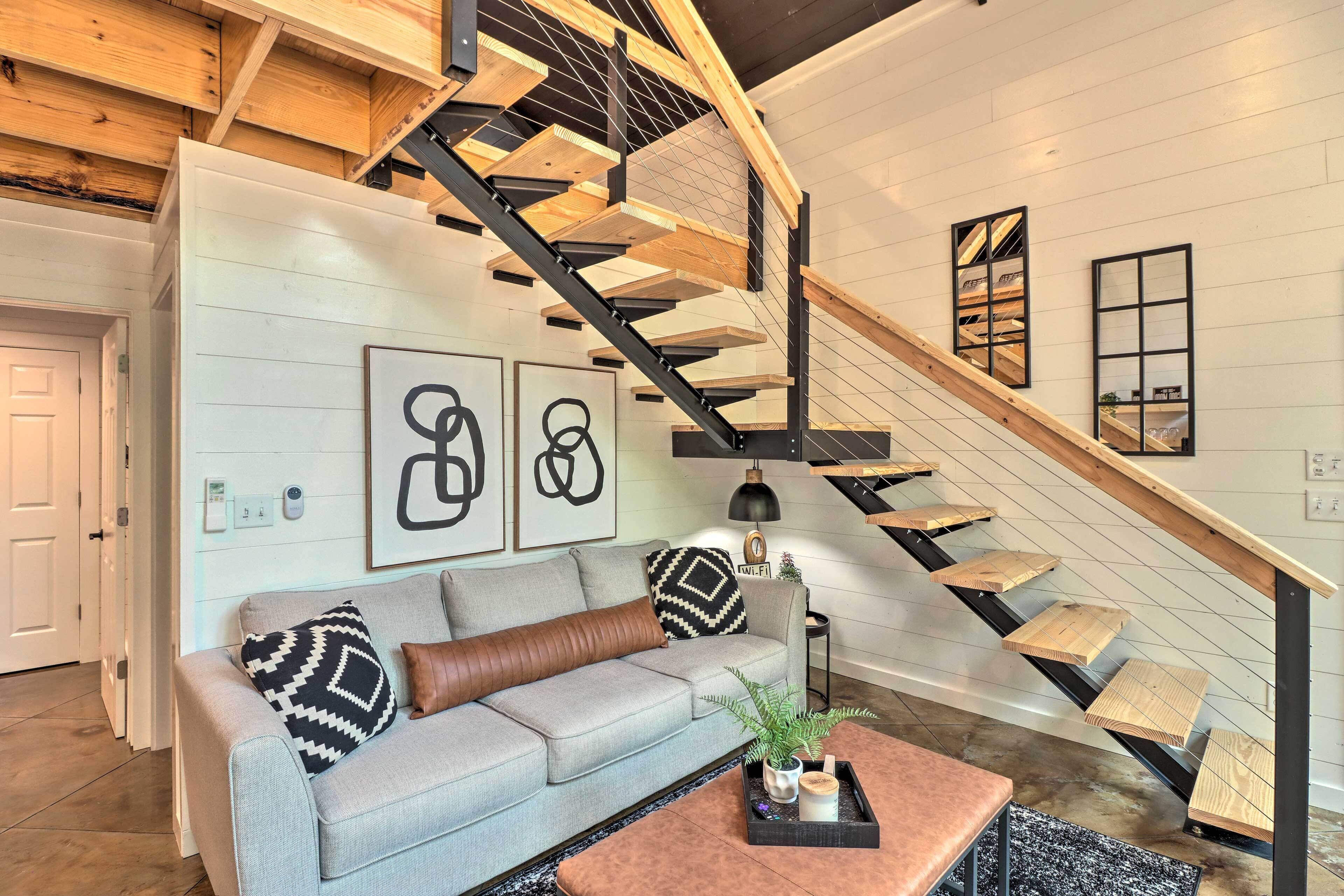 Serene Shirley Cabin w/ Lake Access + Boat Launch!