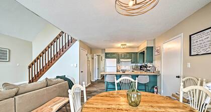 Golf, Ski + Fish: Cabin w/ Deck in Tobyhanna!