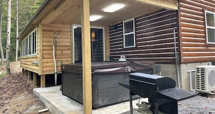 KING BED Cozy Cabin on the Hatfield McCoy trails