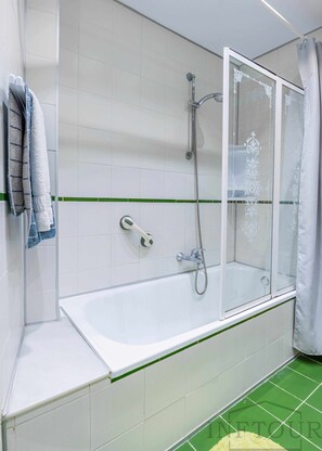 Hair dryer, towels - Inftour Eurosol Apartamento (Calp)