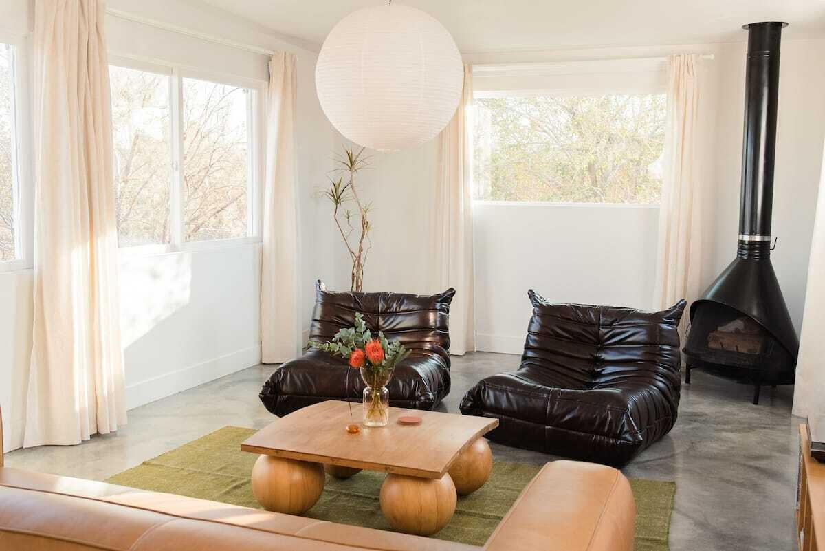 Modern Desert Getaway - Cozy Fireplace and Cabana