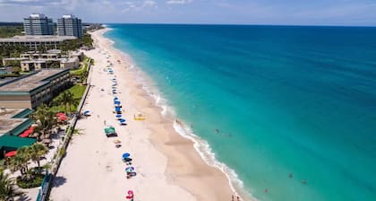 Vero Beach By Beach 8 Beds 2800 Sq Ft 11 Person Huge House Vaulted Ceilings