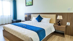 Luxury Quadruple Room, 2 Queen Beds, City View - S79 Noi Bai Airport Hotel (Hanoi)