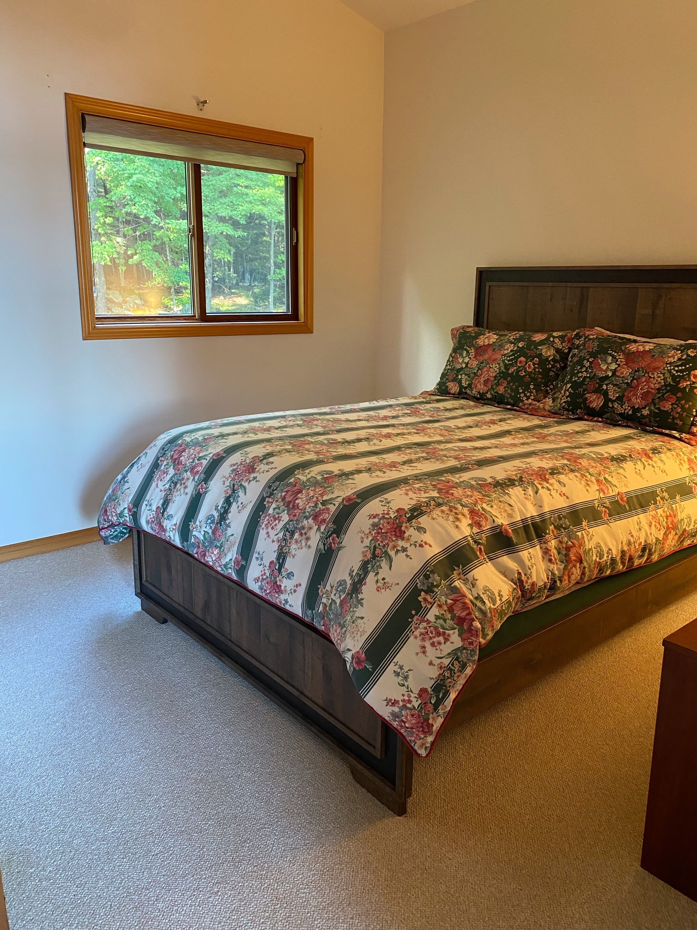 Private and Serene Waterfront Retreat 