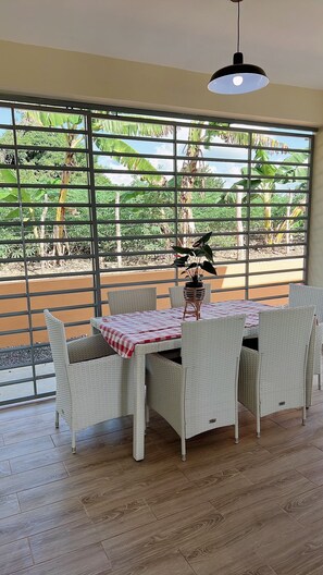 Dining - Farm house <br>Warm, cozy and full of charm (Higüey)