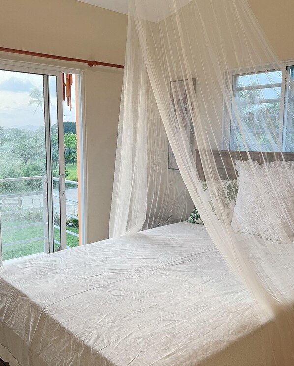 3 bedrooms, bed sheets