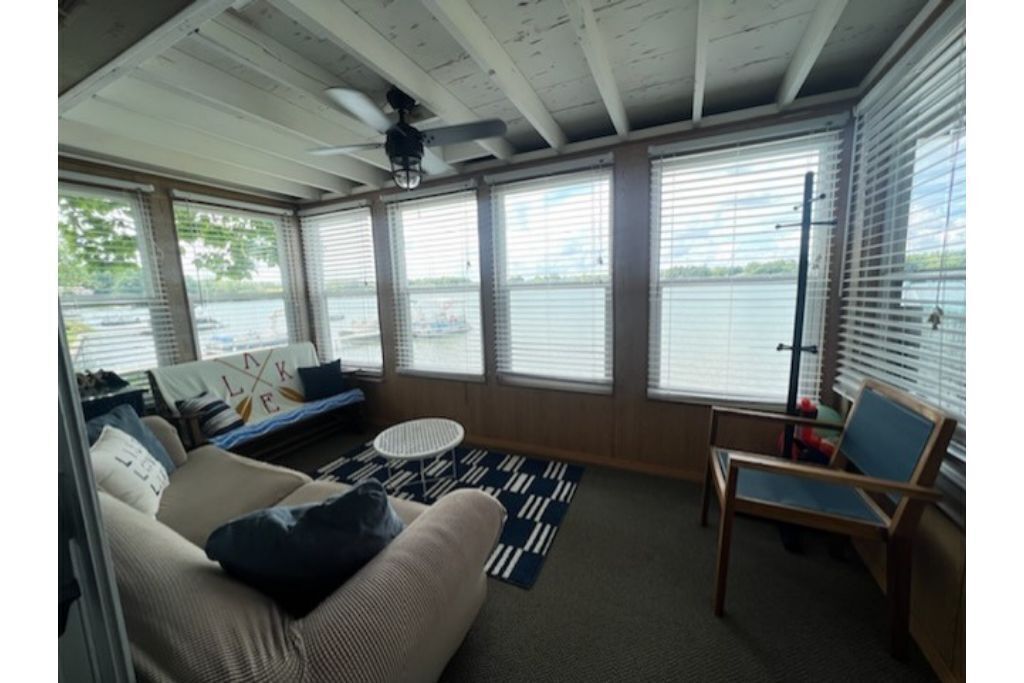 Live & Love Life on the Lake!