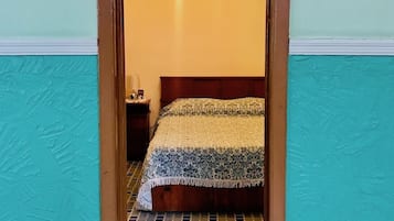 5 quartos, escrivaninha, Wi-Fi de cortesia