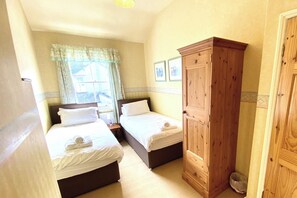 2 Schlafzimmer, Bügeleisen/Bügelbrett, WLAN, Bettwäsche