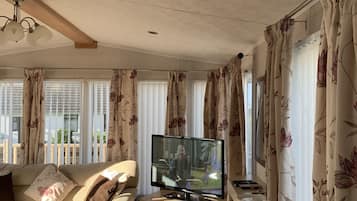 TV