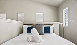 1 bedroom, desk, iron/ironing board, free WiFi