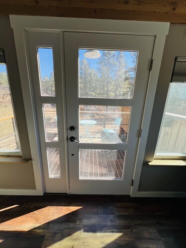 Cozy Barn Loft Apartment. Perfect for Couples and Nature Lovers