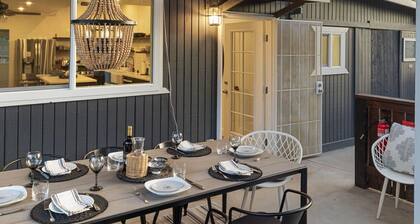 Uber to Wineries/Weddings+ PUPS! +mountain escape