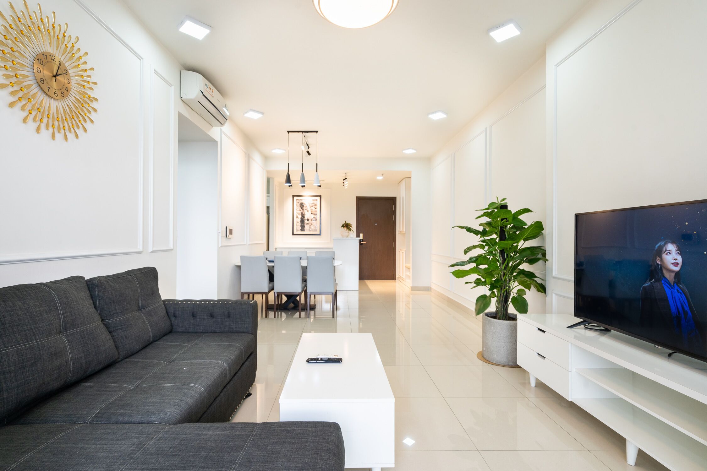 Chambre Triple Luxe, 3 chambres | Rideaux occultants, fer et planche à repasser, Wi-Fi gratuit