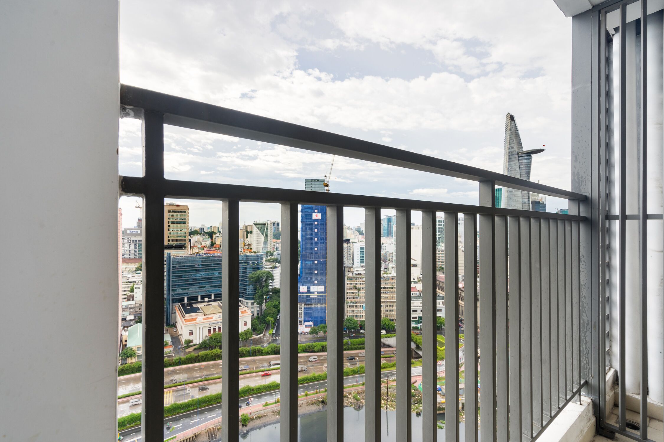 Luxury Triple Room, 3 Bedrooms | Pemandangan balkoni