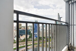 Luxury-Dreibettzimmer, 3 Schlafzimmer | Blick vom Balkon