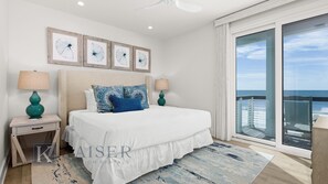 5 bedrooms, desk, iron/ironing board, free WiFi