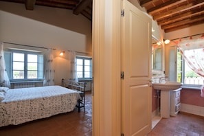 2 chambres, draps fournis