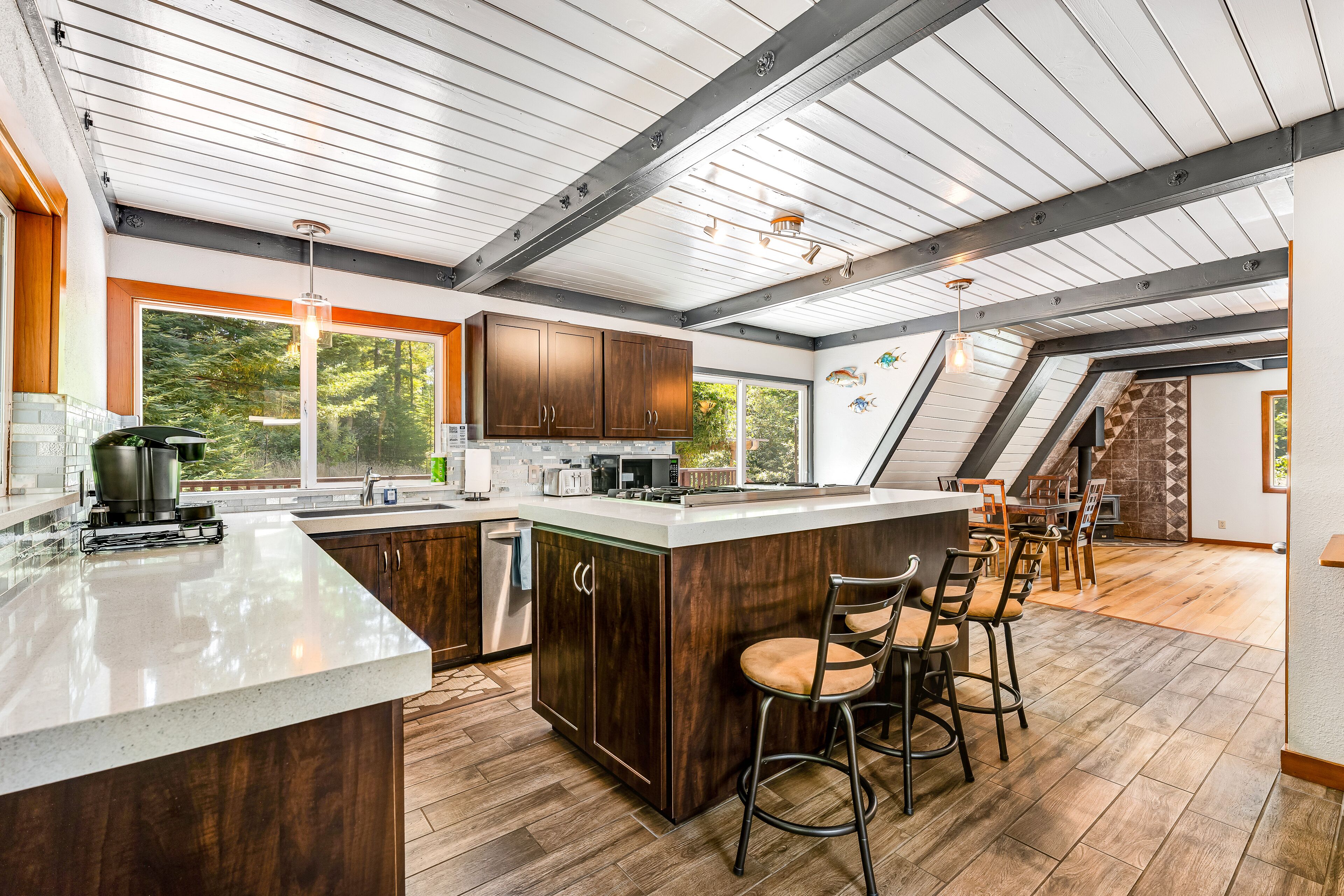 雪櫃、微波爐、焗爐、爐具