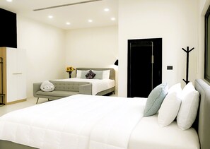 1 bedroom, desk, free WiFi, bed sheets