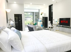 1 bedroom, desk, free WiFi, bed sheets