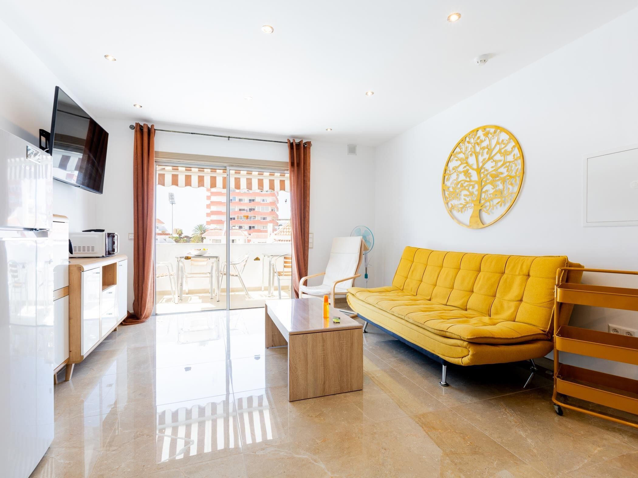 Las Floritas 23 Terraza y Piscina