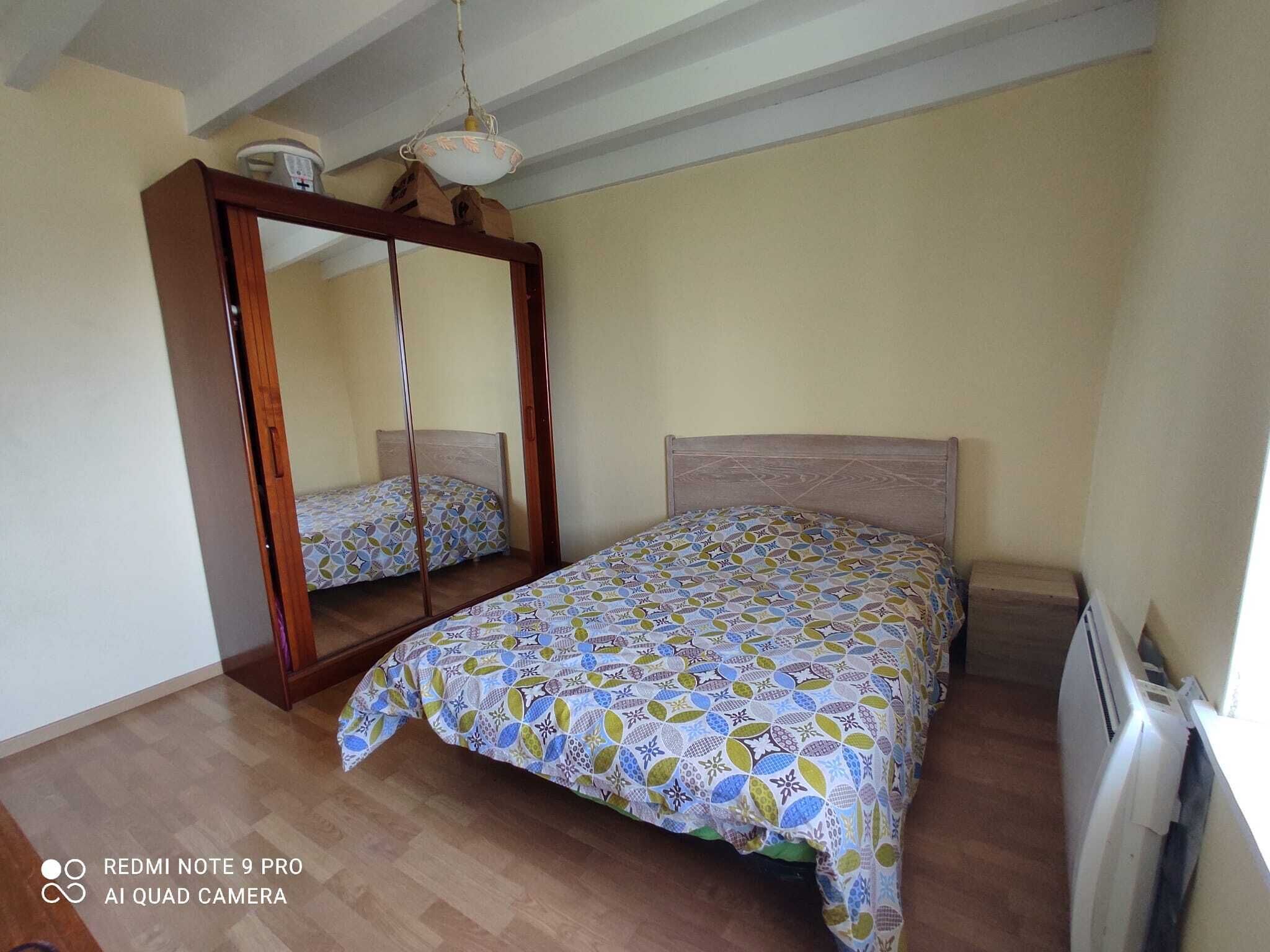 Quiet house in the countryside between mountain and ocean