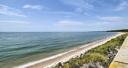 Pet-Friendly Woodsy Gem: 1/4 Mi to Chesapeake Bay