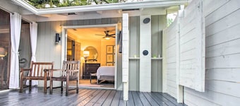 'The River Cottage' Isle of Wight Retreat w/ Dock