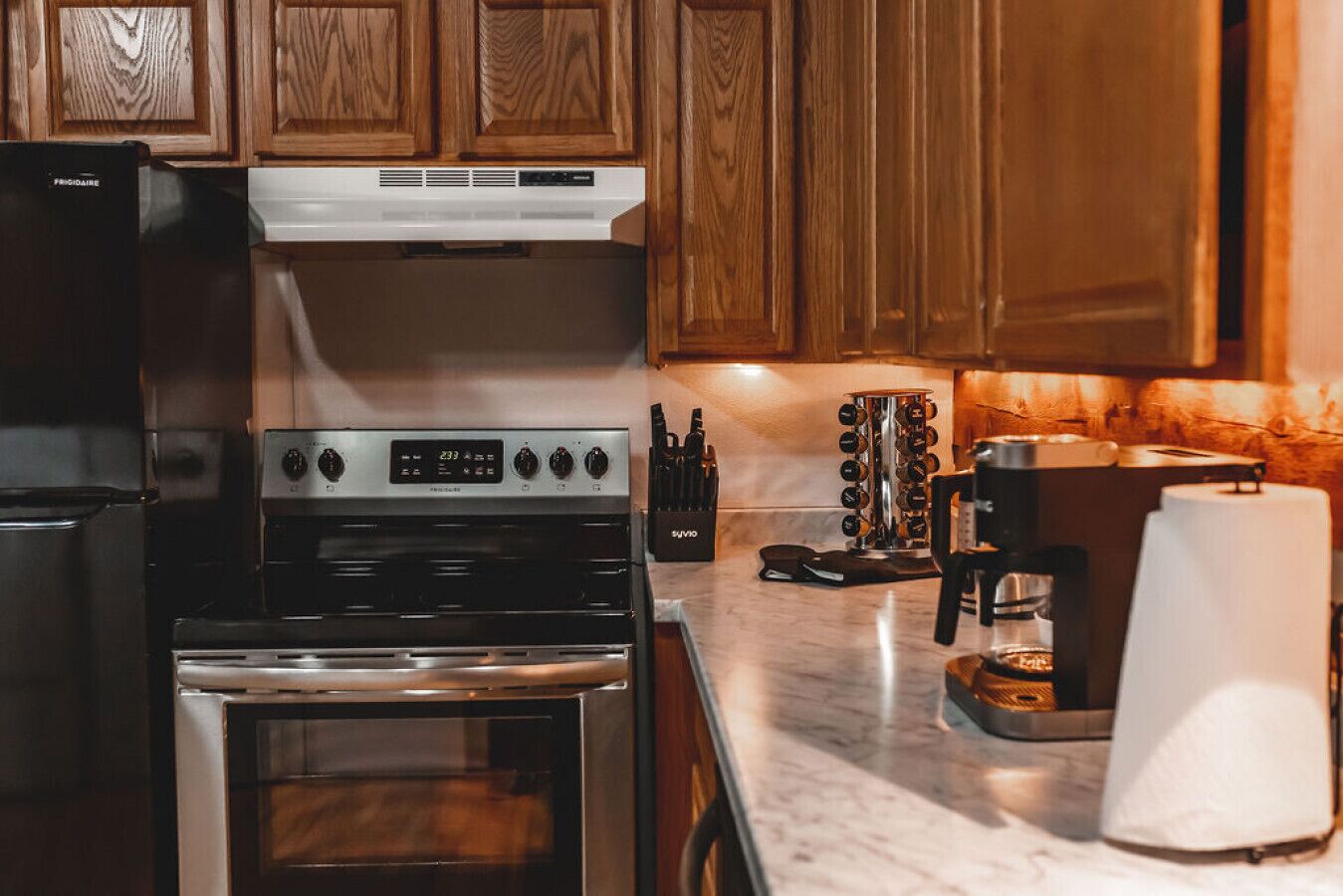 36 North | Pine Crest Cabin | Hot Tub • Pet Friendly