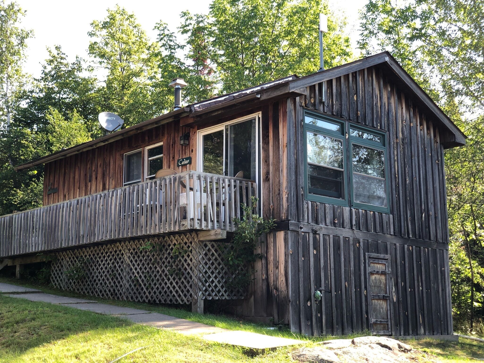 Pelican Lake Resort - Cedar