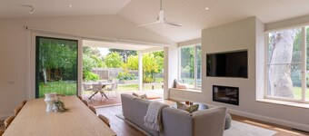 Luxury Villas Balnarring Botanical Cottage (Heated Pool)