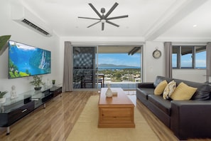 TV - Luxury Loft with Stunning Views (Downstairs) (Castle Hill)