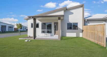 Cosy 3 bedroom 2 bath close to CBD