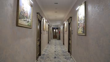 43 吋LED 電視連數碼電視頻道、電視、加熱地板