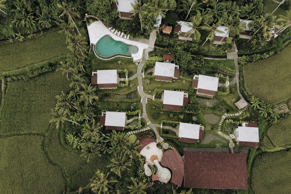 Hot Stone Club Ubud