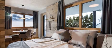 2 habitaciones, escritorio, wifi gratis y ropa de cama