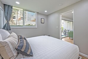 2 bedrooms, iron/ironing board, travel cot, free WiFi