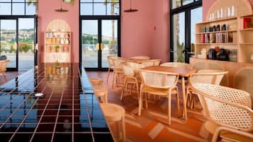 Gratis morgenmadsbuffet hver dag