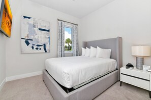 3 Schlafzimmer, Zimmersafe, Bügeleisen/Bügelbrett, Reisekinderbett