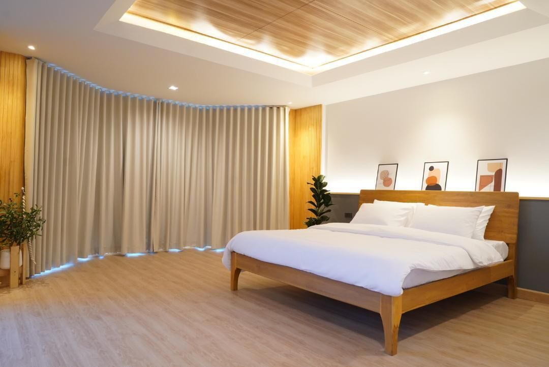 4 bedrooms, desk, iron/ironing board, free WiFi