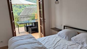 2 bedrooms, free WiFi