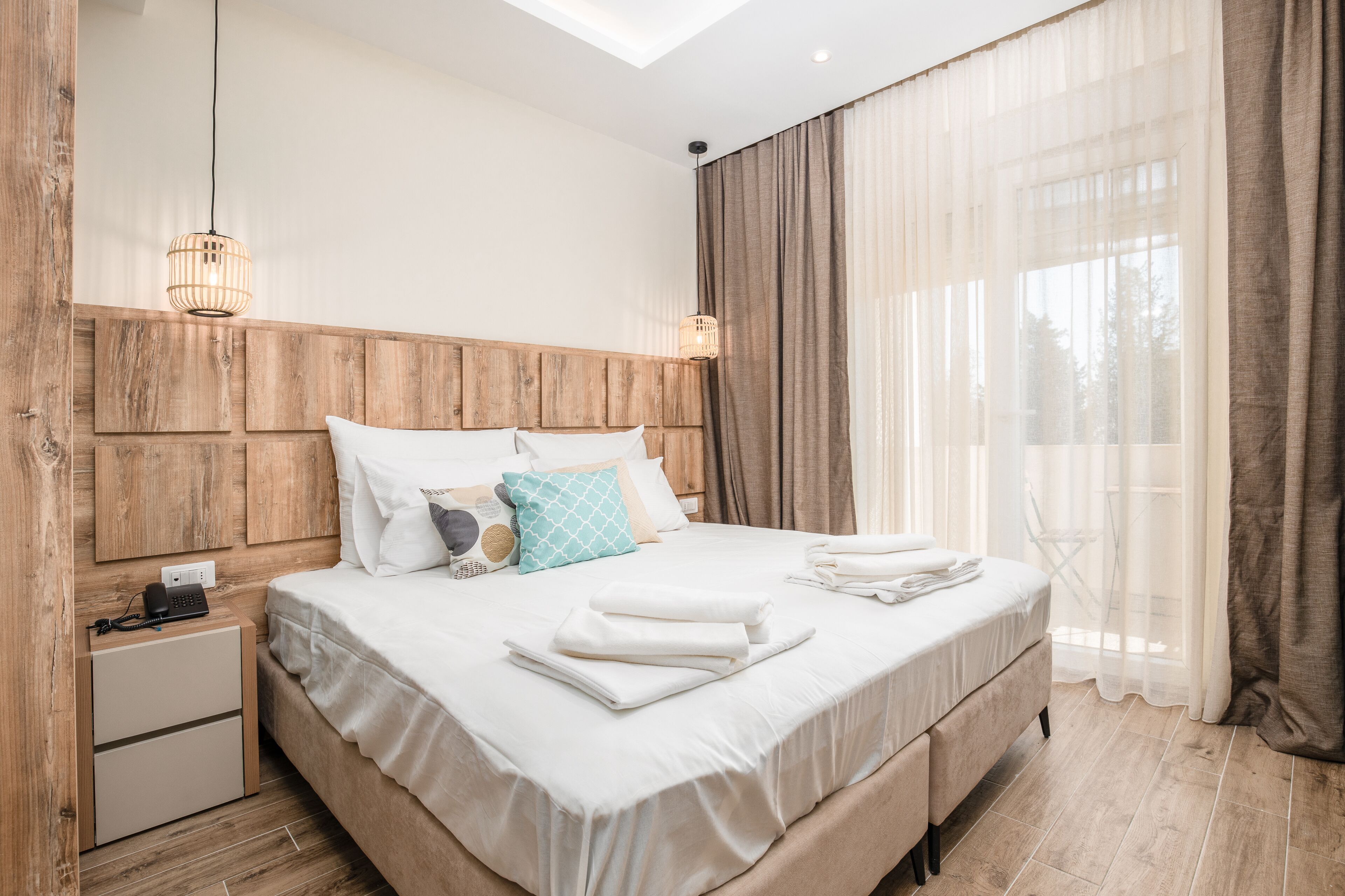 Deluxe Double or Twin Room | In-room safe, blackout drapes, free WiFi, bed sheets