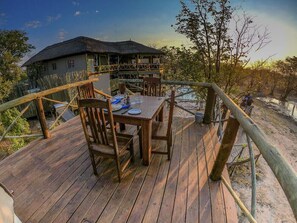 Exterior detail - (Kasane)