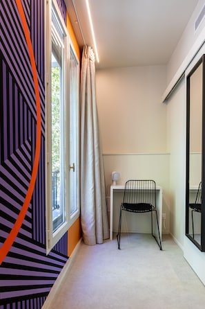 Habitació triple superior | Habitacions insonoritzades, wifi gratuïta i roba de llit