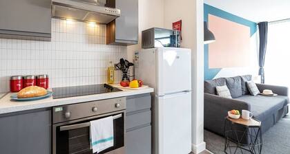 Homely City Apartment FREE PARKING