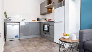 Fridge, microwave, oven, dishwasher