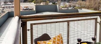 City View Apartment | FREE Parking | Balcony