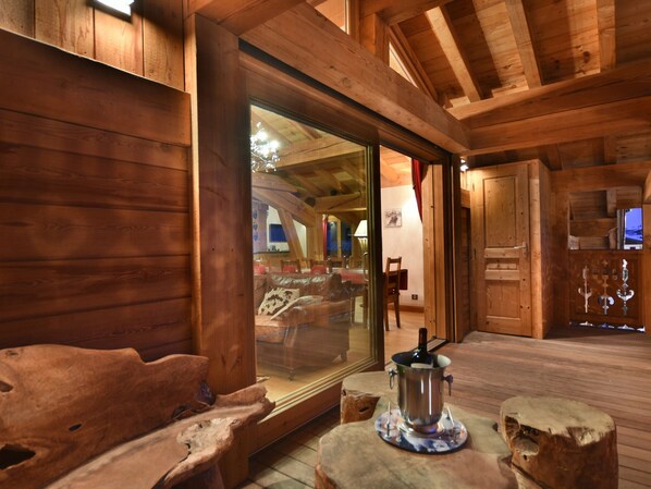 Interior - Luxury T6 in Les Gets center - 10 people, 5 beds, parking, wifi, linen included (Les Gets)